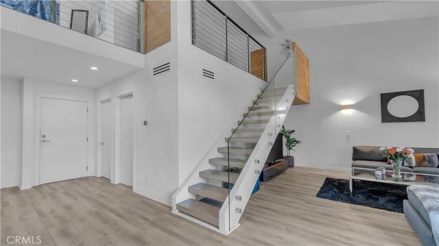 320 E Stocker 304, Glendale, CA 91207