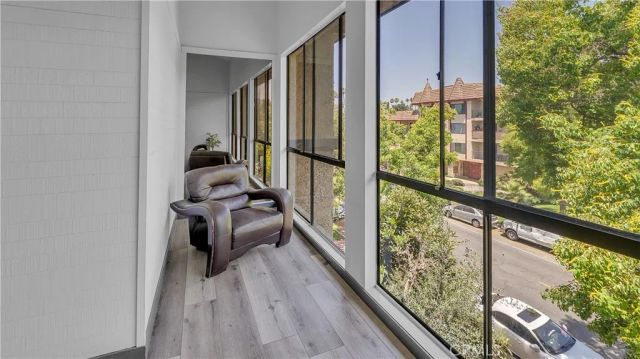 320 E Stocker 304, Glendale, CA 91207
