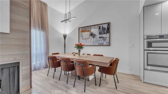 320 E Stocker 304, Glendale, CA 91207