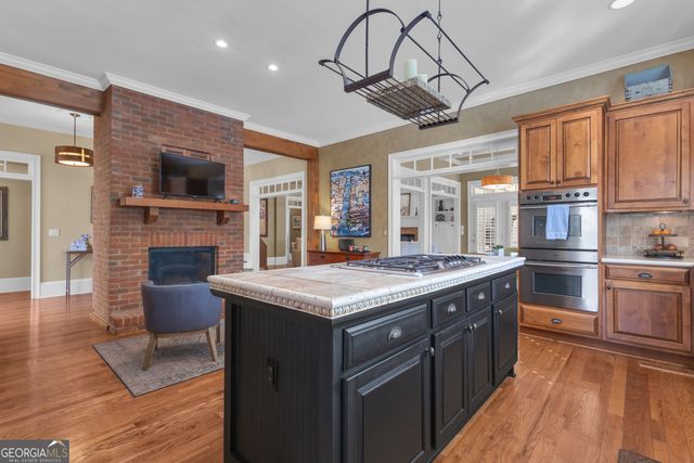 140 Coventry Court, Fayetteville, GA 30215