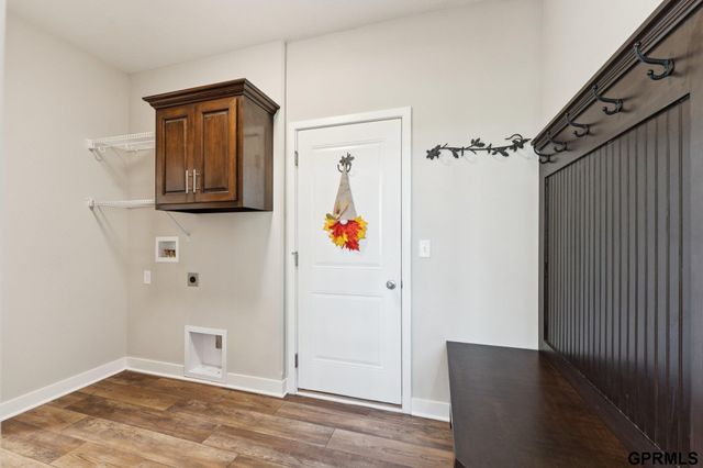 17676 Potter Street, Bennington, NE 68007