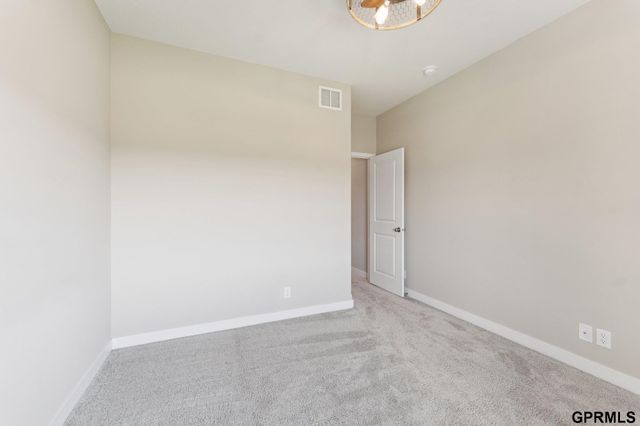 17676 Potter Street, Bennington, NE 68007