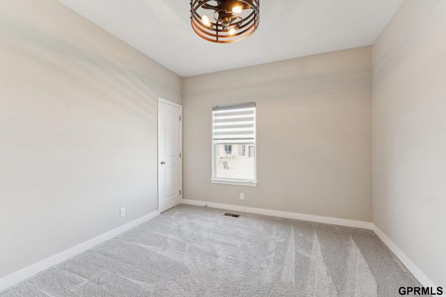 17676 Potter Street, Bennington, NE 68007