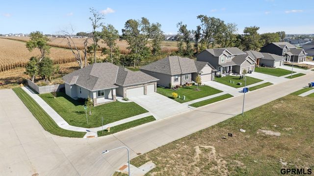 17676 Potter Street, Bennington, NE 68007