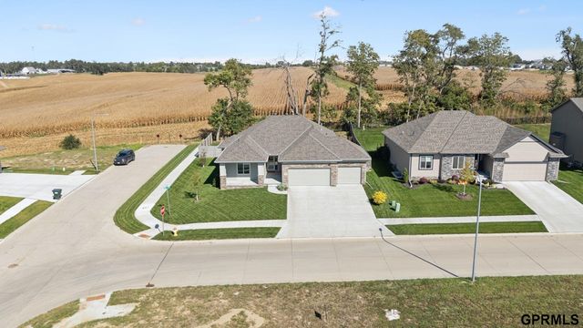 17676 Potter Street, Bennington, NE 68007
