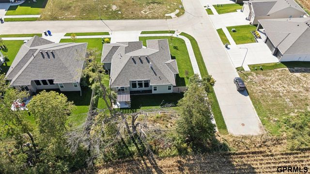 17676 Potter Street, Bennington, NE 68007