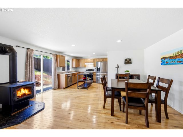 1008 GRANT St, Lafayette, OR 97127