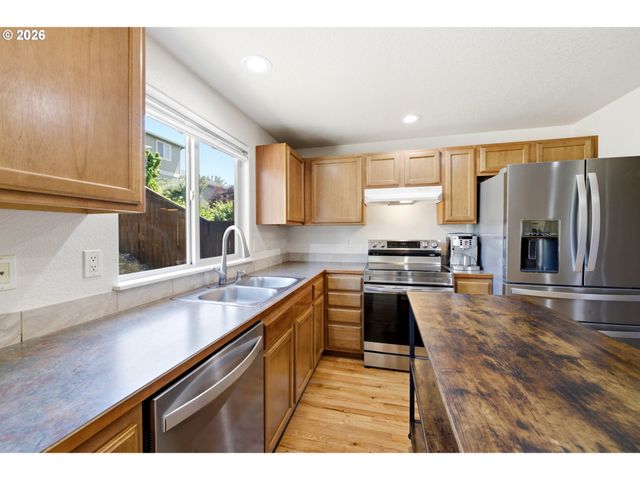 1008 GRANT St, Lafayette, OR 97127