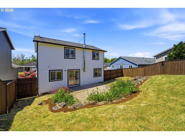 1008 GRANT St, Lafayette, OR 97127