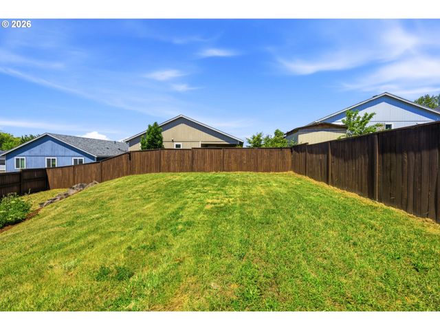1008 GRANT St, Lafayette, OR 97127