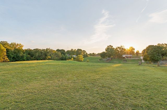175 Bettis Rd, Lebanon, TN 37090