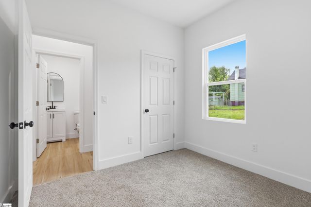 706 Gray Street, Woodruff, SC 29388