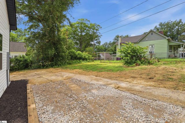 706 Gray Street, Woodruff, SC 29388