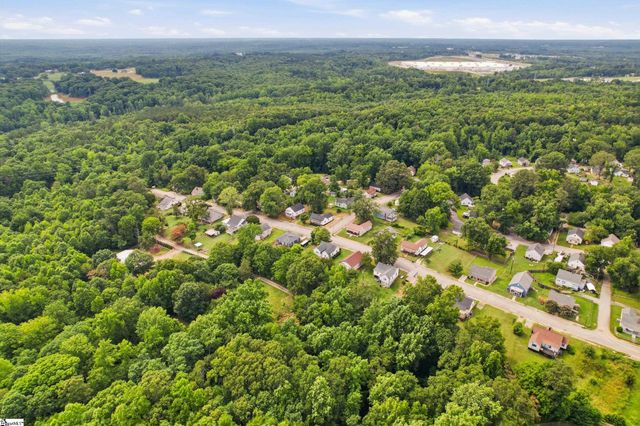 706 Gray Street, Woodruff, SC 29388
