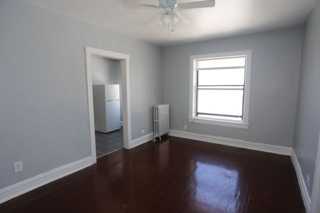 4608 N Beacon Street 4D, Chicago, IL 60640