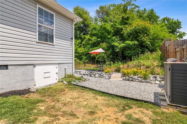 505 Kent Court, High Point, NC 27260