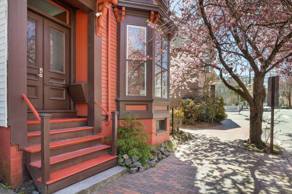 75 Carleton Street, Portland, ME 04102 — photo 3