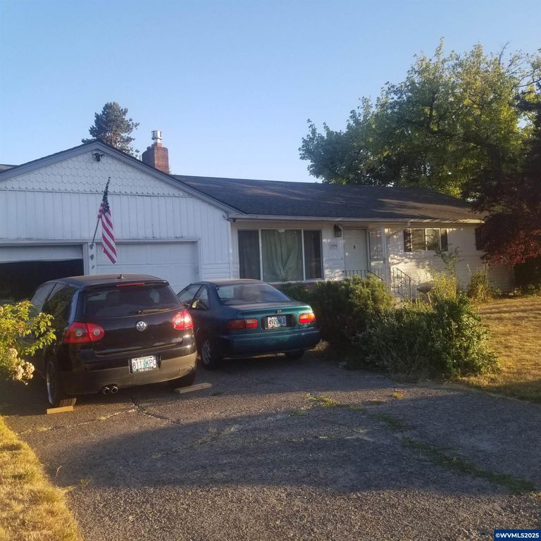 2990 Chester Av NE, Salem, OR 97301