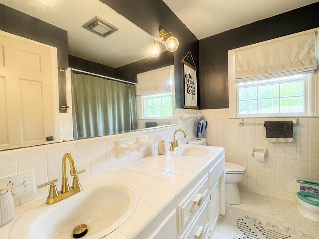 1506 Hillwood Cir, Lafayette, TN 37083