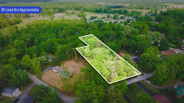 1506 Hillwood Cir, Lafayette, TN 37083