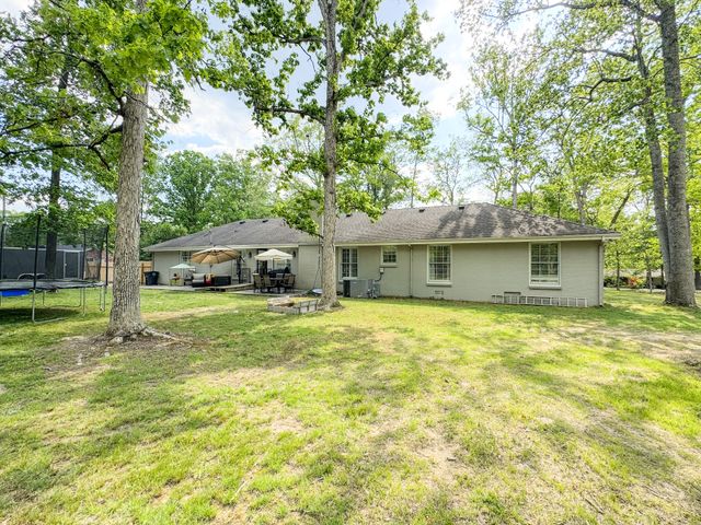 1506 Hillwood Cir, Lafayette, TN 37083