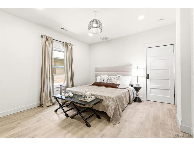 1005 Garfield St, Denver, CO 80206