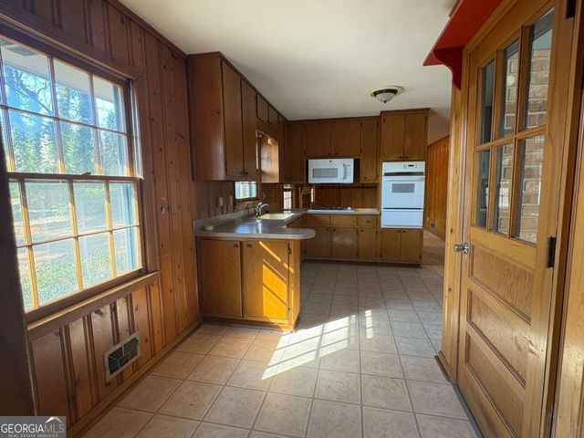 797 Kiowa Drive NE, Marietta, GA 30060