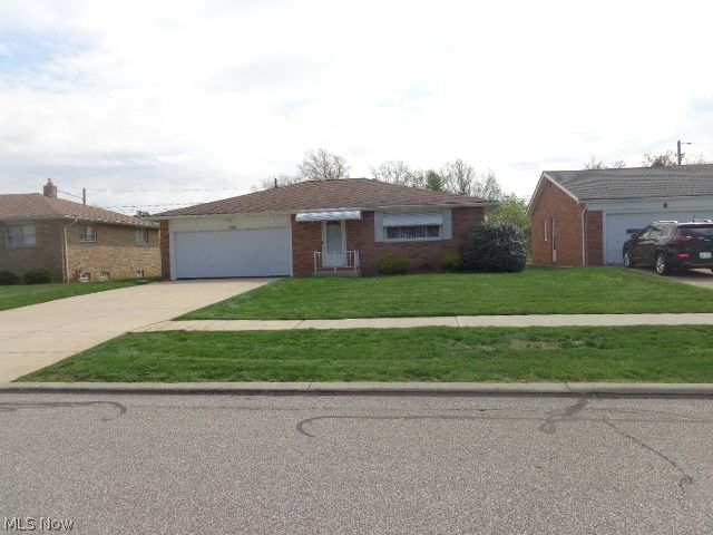 6195 Jamestown Drive, Parma, OH 44134
