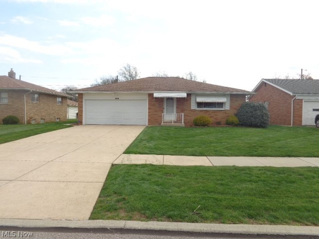 6195 Jamestown Drive, Parma, OH 44134