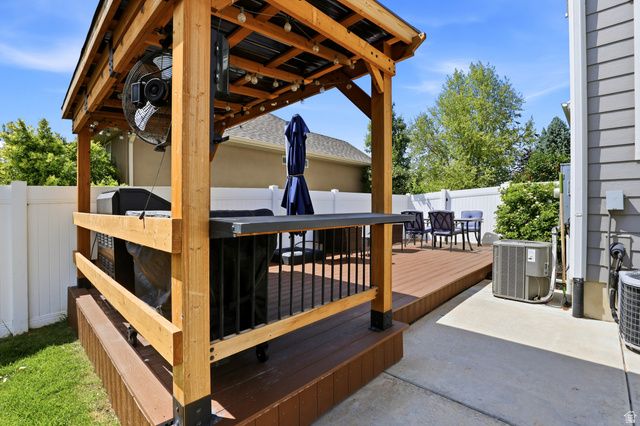1369 W 725 S, Layton, UT 84041