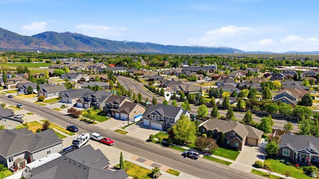 1369 W 725 S, Layton, UT 84041