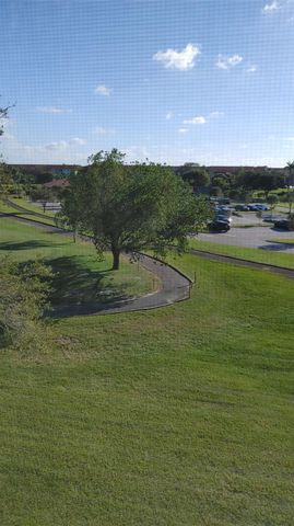 12900 SW 7th Court 410b, Pembroke Pines, FL 33027