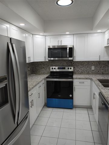 12900 SW 7th Court 410b, Pembroke Pines, FL 33027
