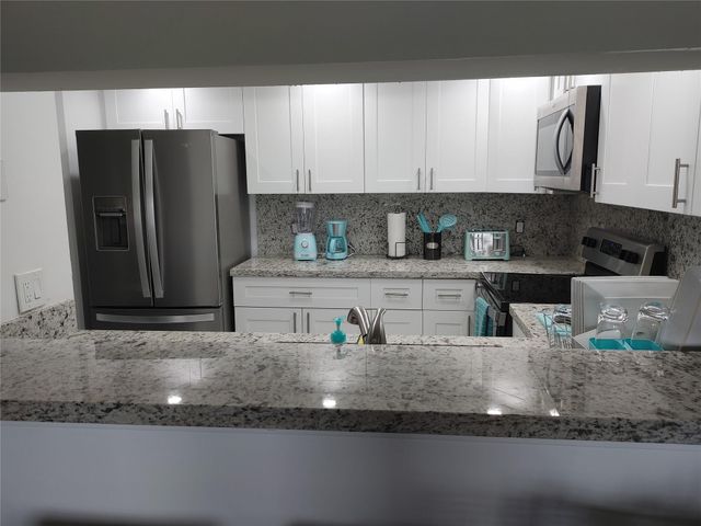 12900 SW 7th Court 410b, Pembroke Pines, FL 33027