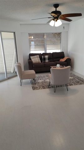 12900 SW 7th Court 410b, Pembroke Pines, FL 33027