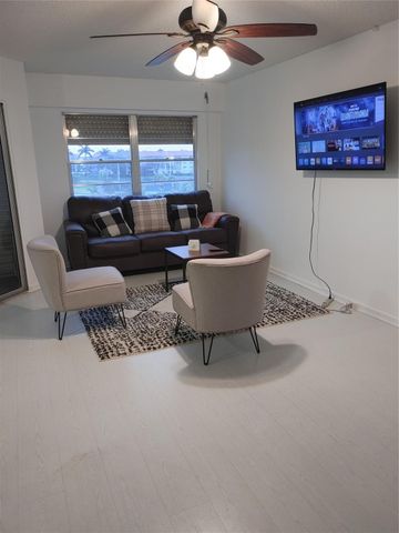 12900 SW 7th Court 410b, Pembroke Pines, FL 33027