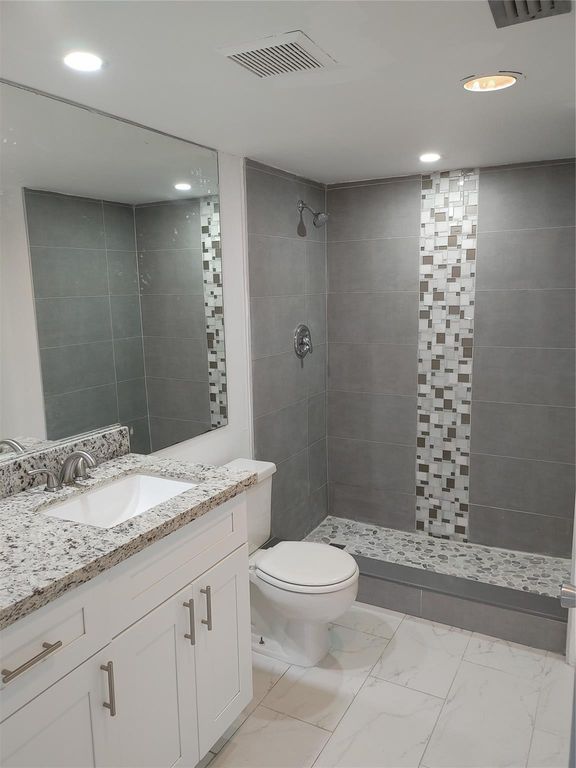 12900 SW 7th Court 410b, Pembroke Pines, FL 33027