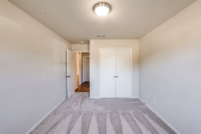 5527 Diaz Avenue, Fort Worth, TX 76107