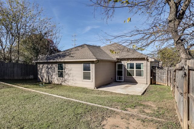 5527 Diaz Avenue, Fort Worth, TX 76107