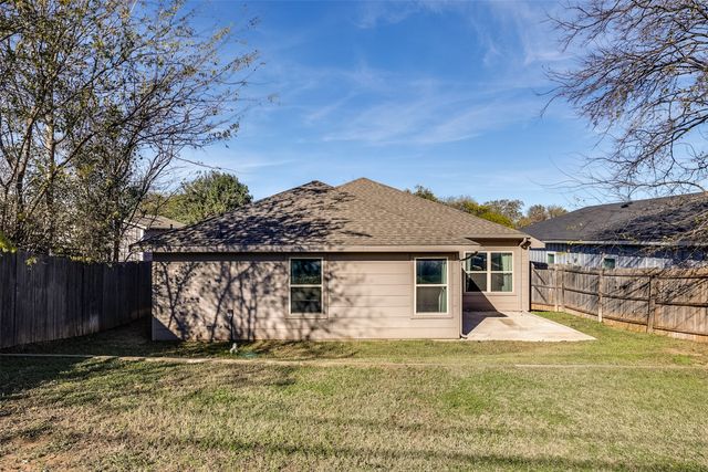 5527 Diaz Avenue, Fort Worth, TX 76107