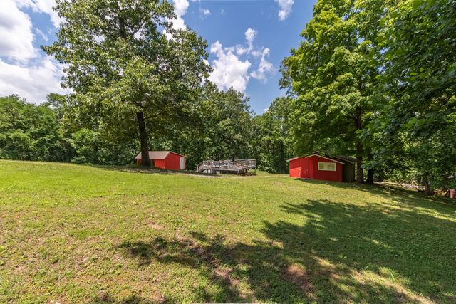 127 Shade Tree Ct, Pegram, TN 37143