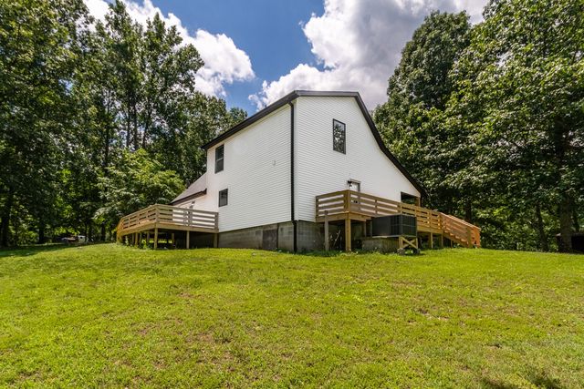 127 Shade Tree Ct, Pegram, TN 37143