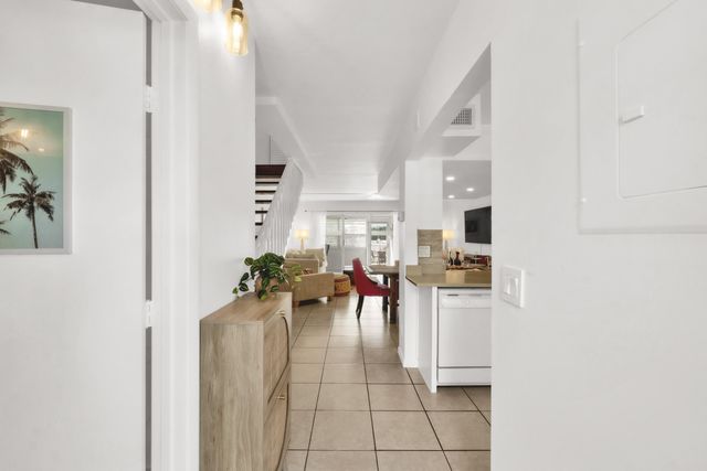 3714 Savoy Lane B, West Palm Beach, FL 33417