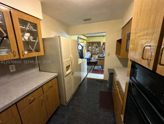 2961 NW 162nd St, Miami Gardens, FL 33054