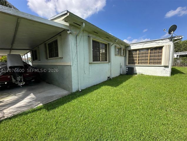 2961 NW 162nd St, Miami Gardens, FL 33054