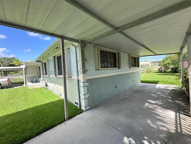 2961 NW 162nd St, Miami Gardens, FL 33054