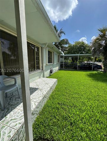 2961 NW 162nd St, Miami Gardens, FL 33054