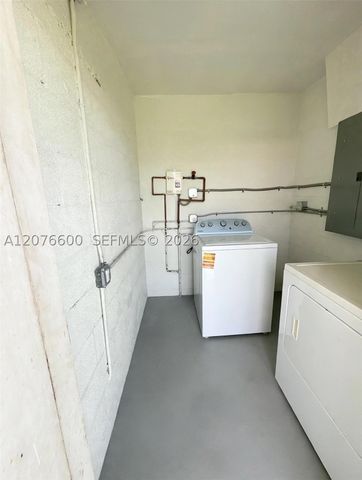 2961 NW 162nd St, Miami Gardens, FL 33054
