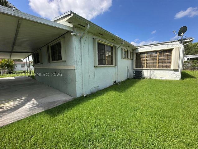 2961 NW 162nd St, Miami Gardens, FL 33054