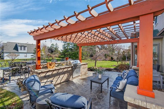 14357 Crystal Creek Drive, Strongsville, OH 44149